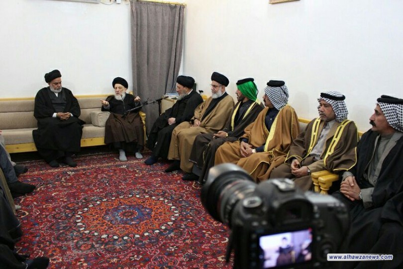 سماحة المرجع السيد الحكيم يدعو شيوخ ووجهاء العشائر لتحمل مسؤولياتهم بتوحيد الكلمة وخدمة بلدهم بعيدا عن الأعراف التي أضرت بالبلاد والمجتمع