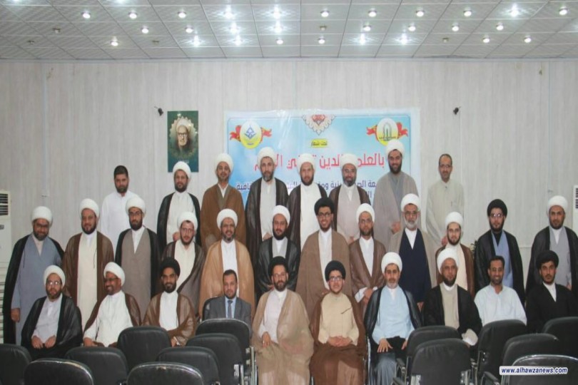 جامعة الصدر الدينية تكرم طلبتها الذين حصلوا على شهادات عليا