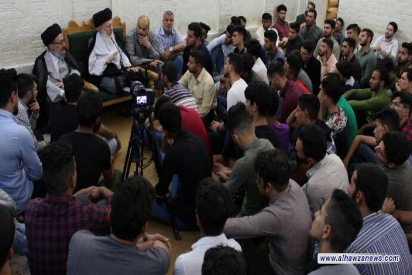  المرجع الديني السيد الحكيم يستذكر شهادة الإمام الجواد (عليه السلام)؛ ويحث المشاركين بالدورات الصيفية لقسم الشباب والجامعات بمكتب سماحته، على الاطلاع على تراث أهل البيت (عليهم السلام) لتقوية دينهم ولحفظهم من الضياع .