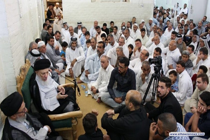  شدد  المرجع الحكيم (مّد ظله)، على أدباء الطف من الشعراء والرواديد وأصحاب المواكب الحسينية، بضرورة أن تكون لهم أسوة حسنة بالمعصومين (سلام الله عليهم اجمعين) 