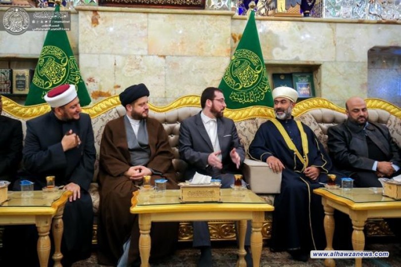 وفد من المجمع الفقهي العراقي يتشرف بزيارة العتبة العلوية المقدسة