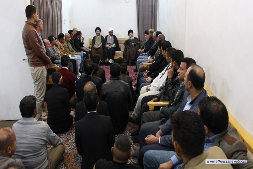 سماحة المرجع السيد الحكيم (مدّ ظله)، يدعو الهيئات التعليمية إلى تثقيف الناشئة دينياً وعقائدياً، لكي لا ينخدعوا بالثقافات المزيفة والبراقة للآخرين