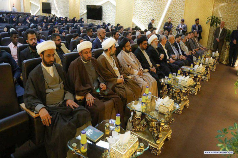 لهذا السبب .. 38 طالبا من امريكا وباكستان وايران وافغانستان واذربيجان ونيجيريا يحتفلون في كربلاء في يوم النصر