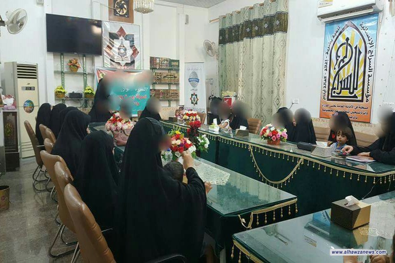 ندوة حوارية على قاعة المعهد للتطوير والدراسات تحت عنوان ( المرأة بين قيود العرف والحرية الاسلامية) ..