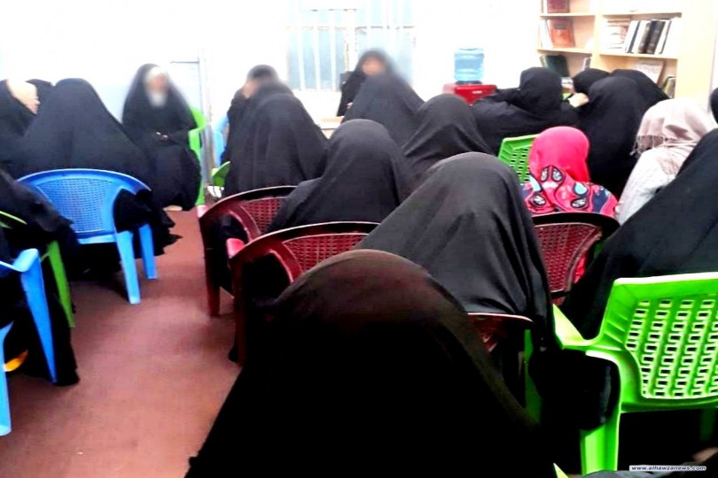 ( الامام الصادق "ع" مصنف العلوم  ) شعار الندوة الفكرية والعلمية لجامعة الزهراء (ع) فرع الحمزة الشرقي 