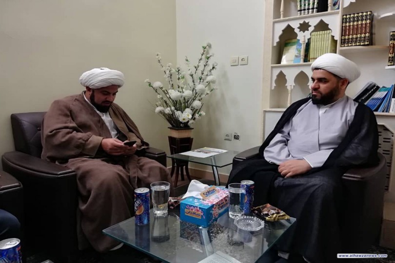 المازندراني يزور مكتب المرجع اليعقوبي في قم المقدسة 