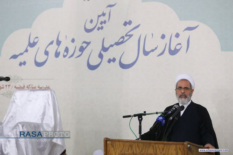 مشاركة طلبة الحوزات العلمية في القضايا الاجتماعية والفضاء الافتراضي ضرورة ملحة