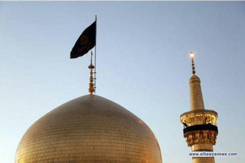 بالتزامن مع عاشوراء.. سيدة ألمانية تعتنق الإسلام داخل الحرم الرضوي